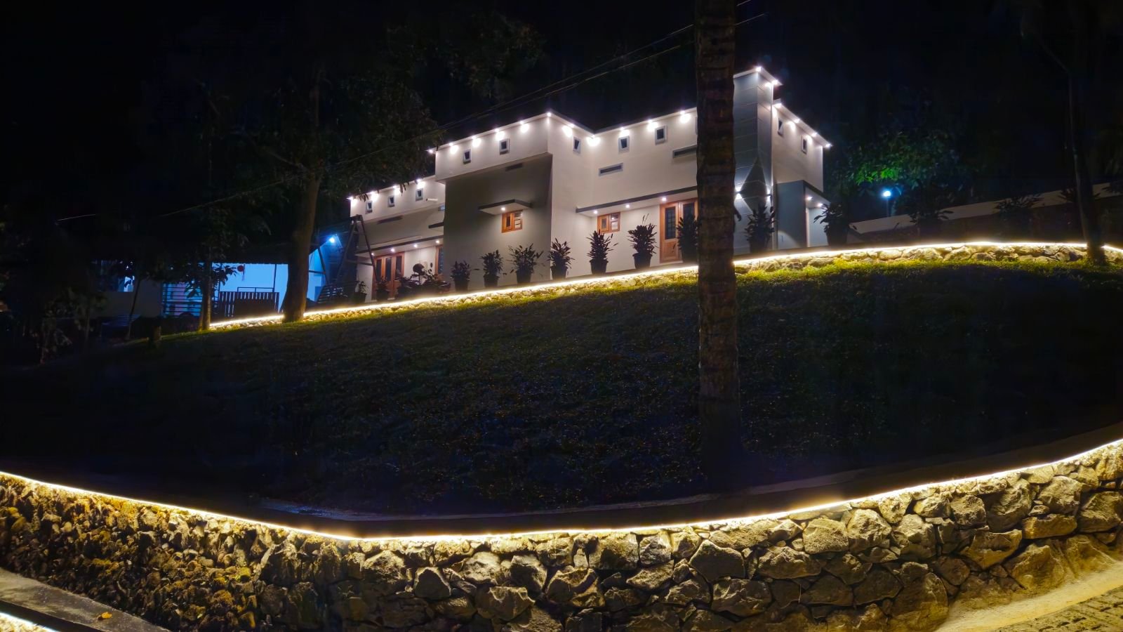 Elove Resort property landscape